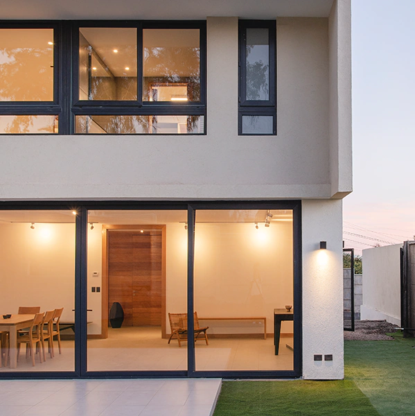 Fachada casa Reina Alta